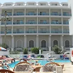 Hotel de apartamente Kaan 3*