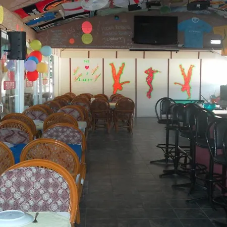 Kaan 公寓式酒店 马尔马里斯